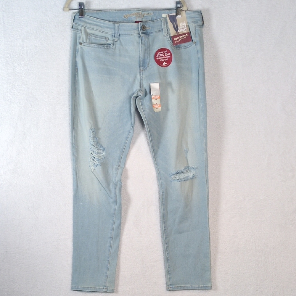 Arizona Jeans Junior's Distressed Stretch Skinny Jeans Size 15